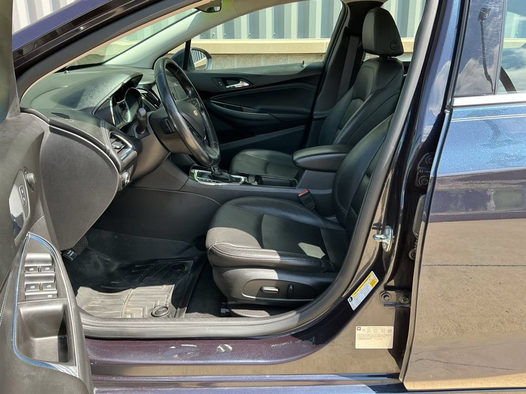 Used 2016 Chevrolet Cruze Premier FWD image 8