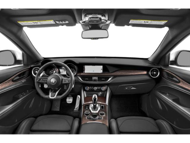 Used 2023 Alfa Romeo Stelvio Ti image 5