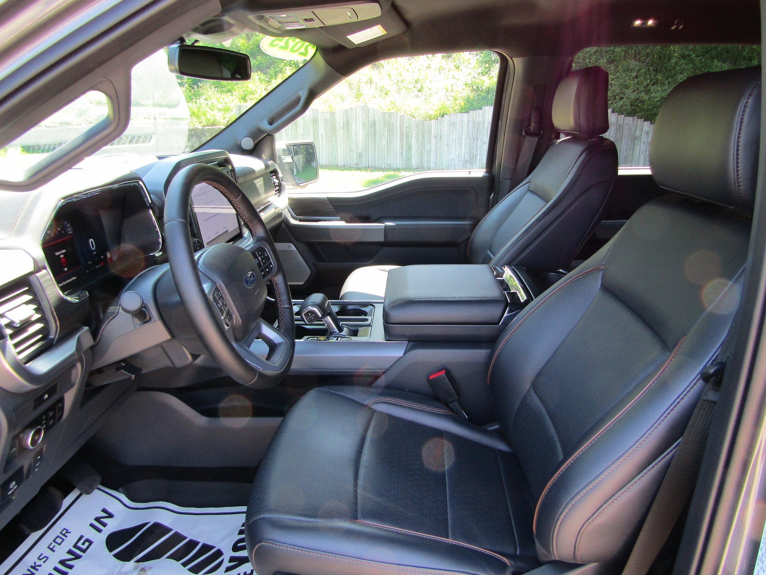 Used 2025 Ford F150 Lariat w/ Equipment Group 501A Mid AWD/4WD image 12