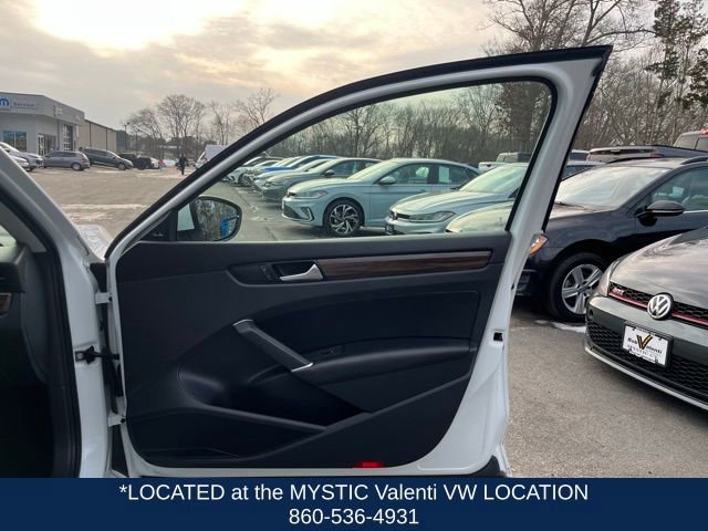 Certified 2020 Volkswagen Passat 2.0T SEL FWD image 26