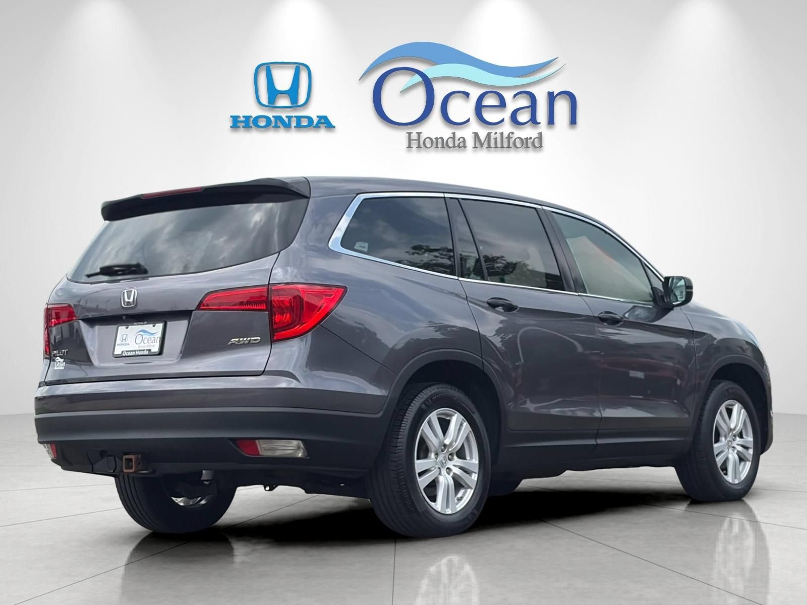 Used 2018 Honda Pilot LX image 3