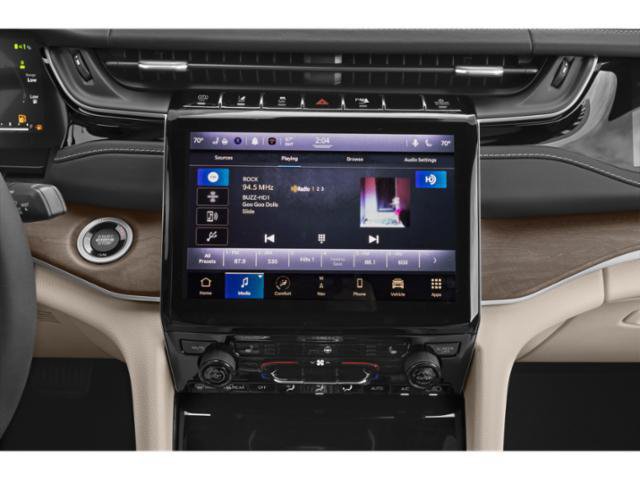Used 2023 Jeep Grand Cherokee Summit AWD/4WD image 13