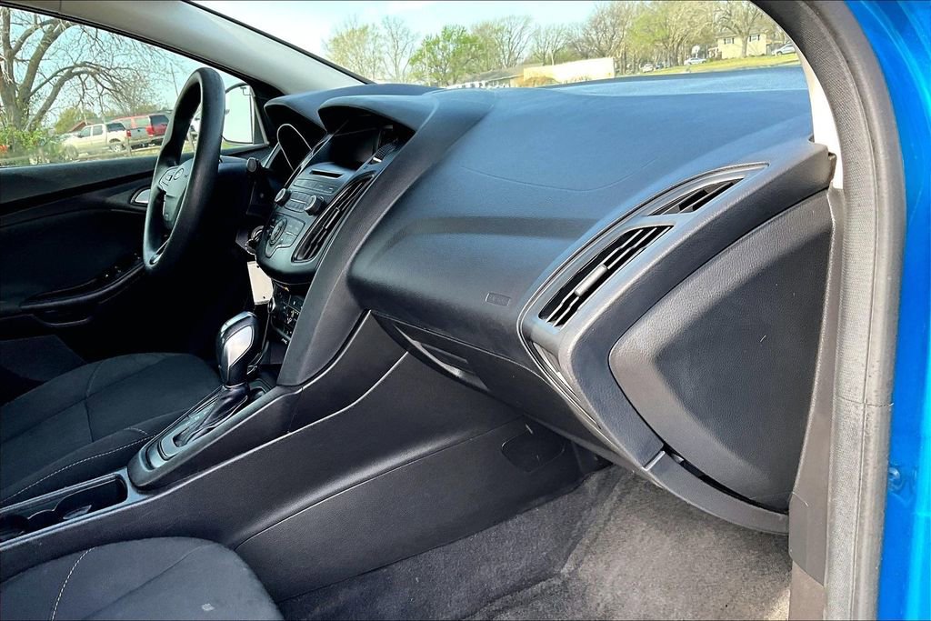 Used 2016 Ford Focus SE image 14