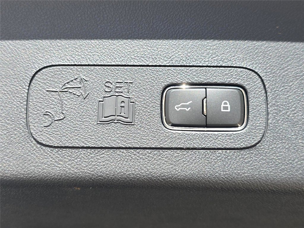 New 2026 Lincoln Aviator AWD image 26