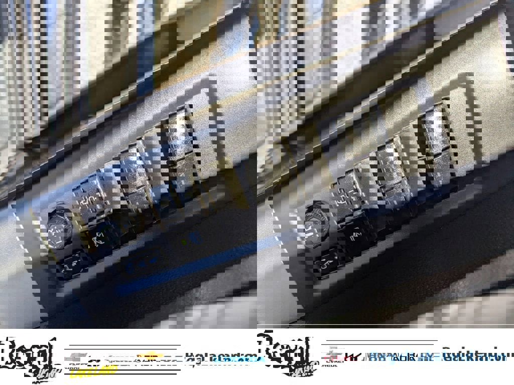 Used 2023 Toyota Tundra Limited image 15