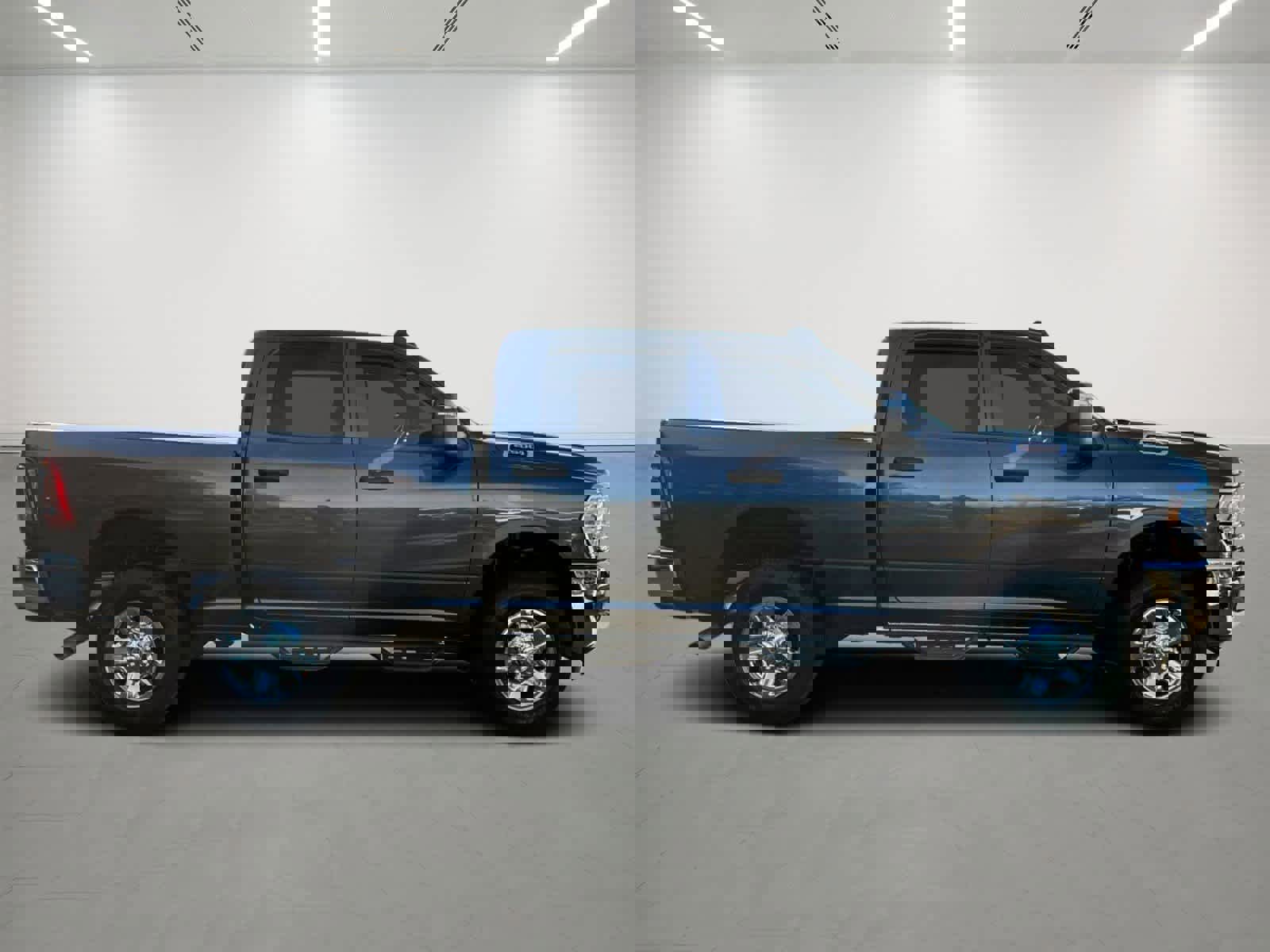 Used 2024 RAM 2500 Tradesman w/ Towing Technology Group image 5