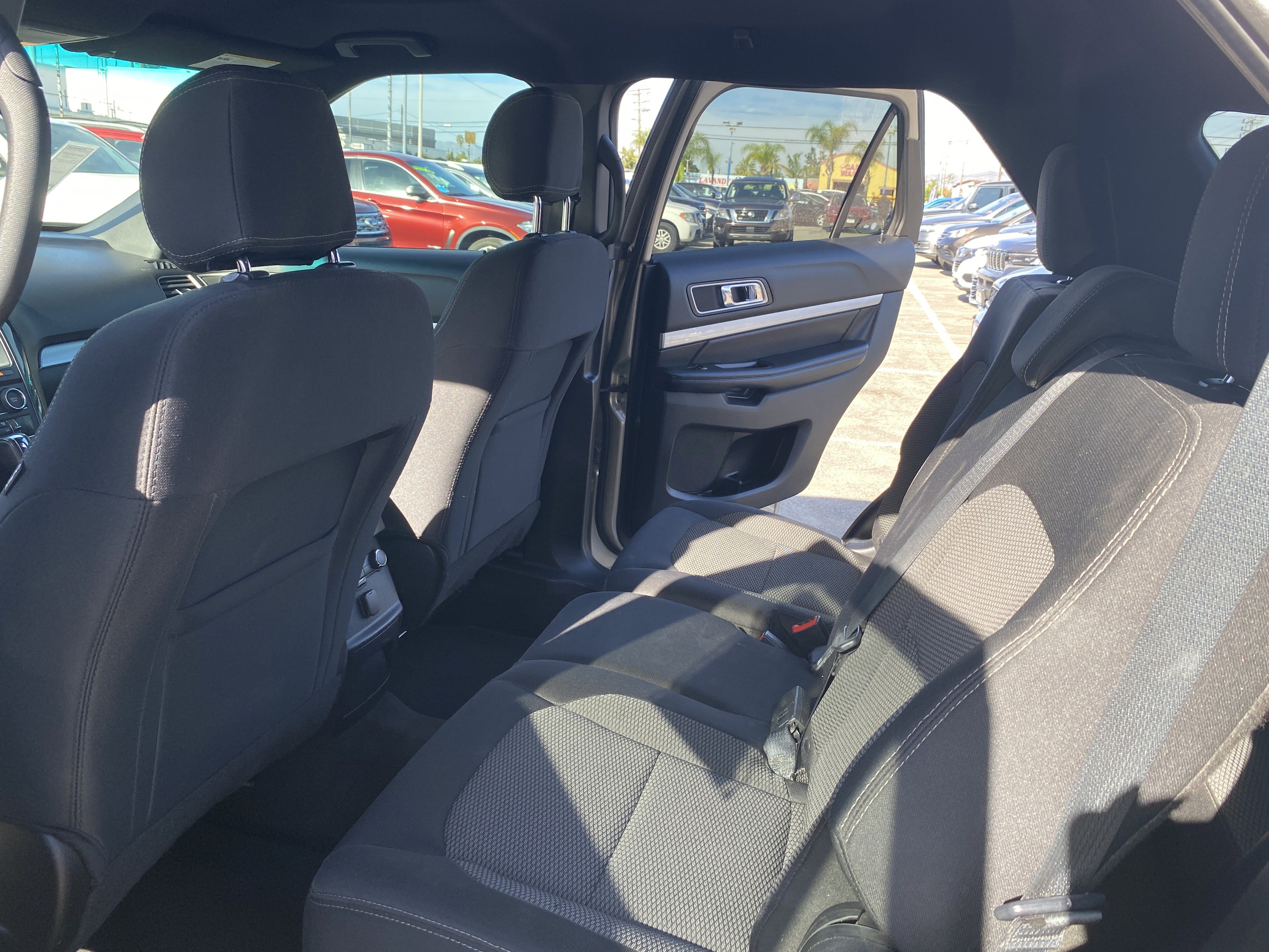 Used 2017 Ford Explorer XLT w/ Equipment Group 201A image 17