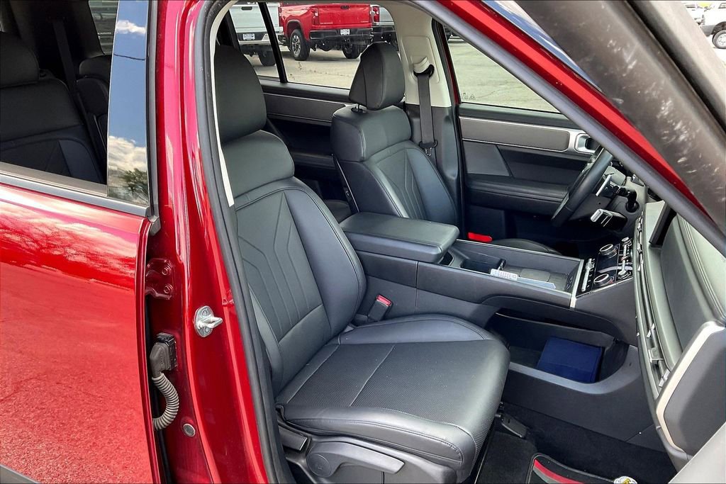 Used 2024 Hyundai Santa Fe SEL image 7