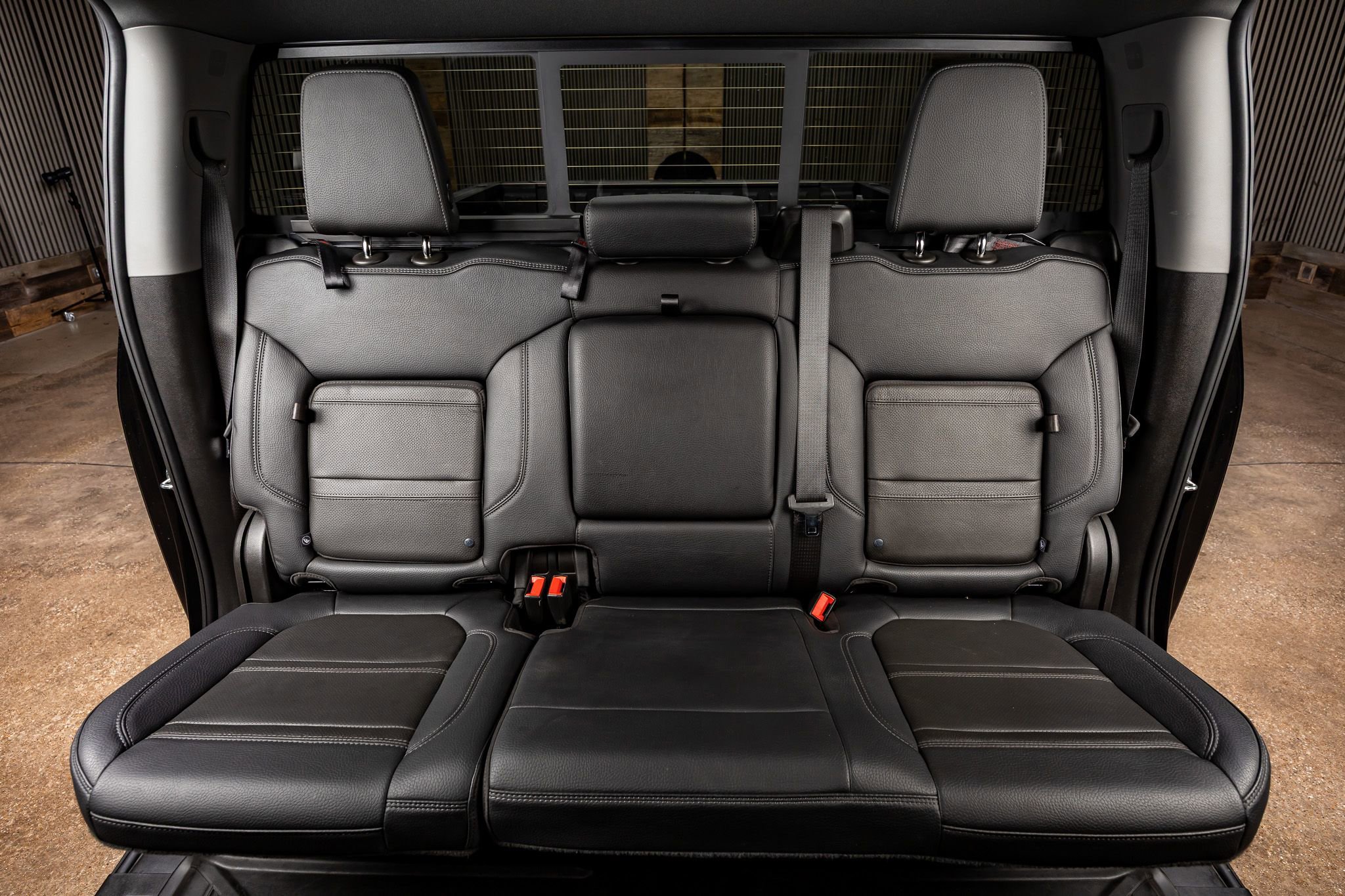 Used 2023 GMC Sierra 3500 Denali w/ Denali Black Diamond Edition image 34