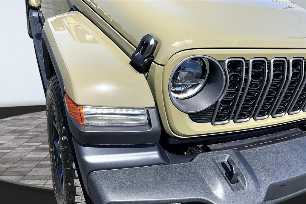 New 2026 Jeep Wrangler Unlimited Sport AWD/4WD image 28