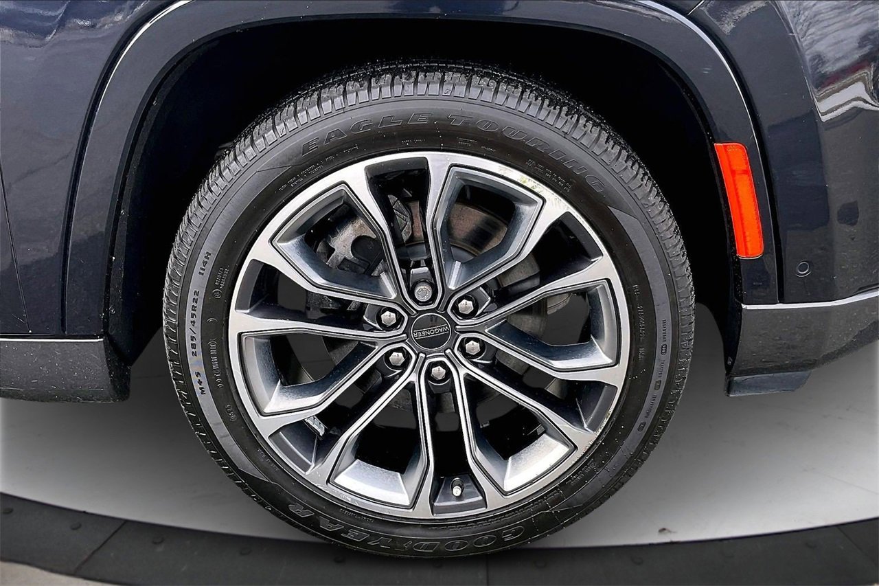 Used 2022 Jeep Grand Wagoneer Series III image 37