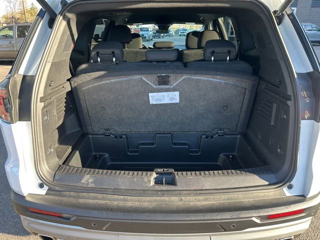 Used 2025 GMC Acadia Elevation image 37