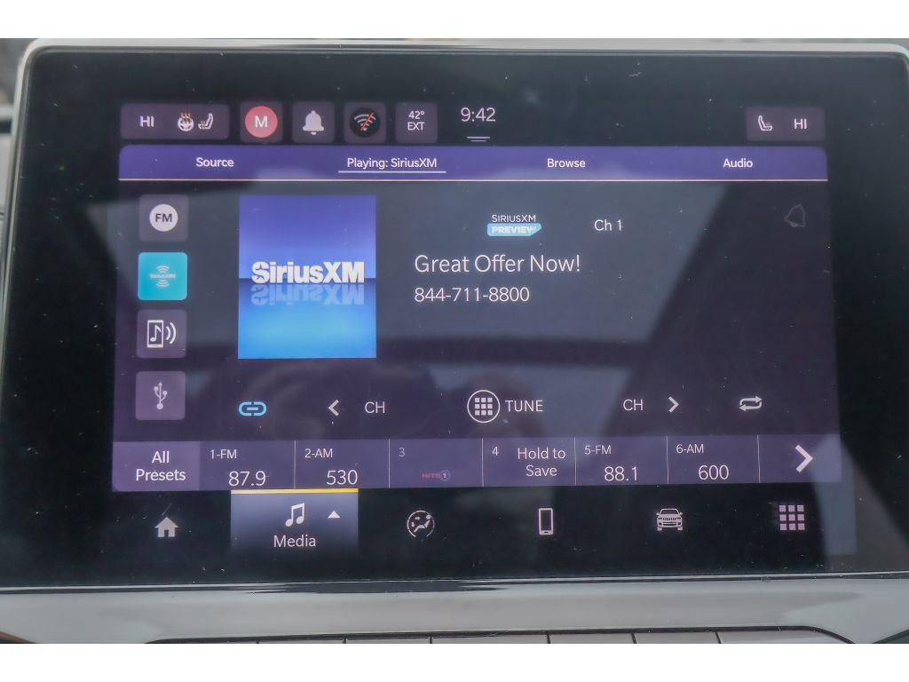 Used 2022 Jeep Compass Limited w/ Sun and Sound Group image 23