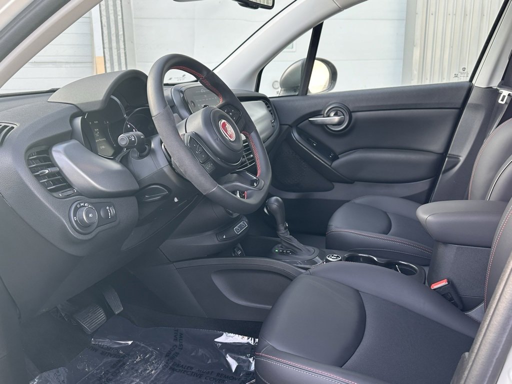 Used 2023 FIAT 500X Sport image 9