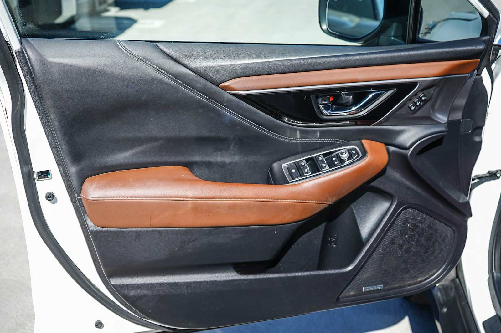 Used 2020 Subaru Outback Touring w/ Tech Package 2 AWD/4WD image 21