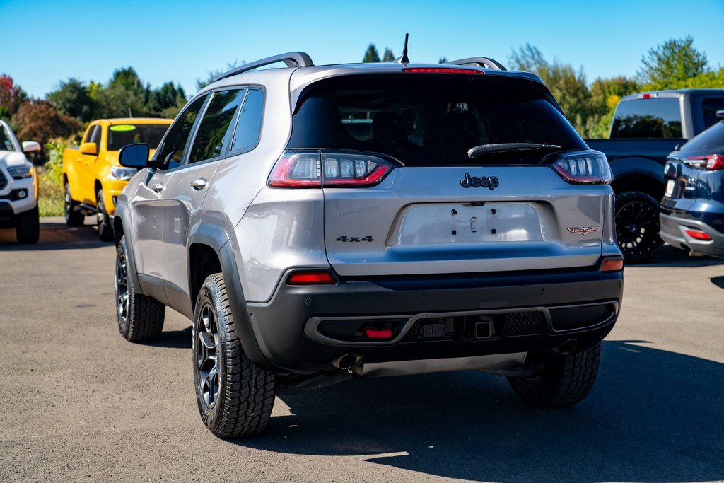 Used 2019 Jeep Cherokee Trailhawk AWD/4WD image 10