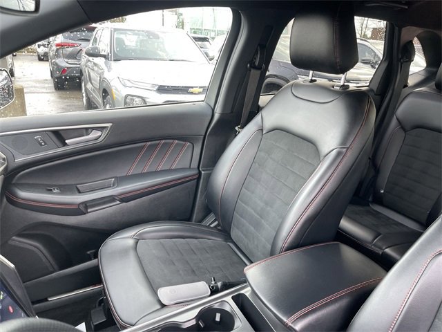 Used 2024 Ford Edge ST-Line image 23