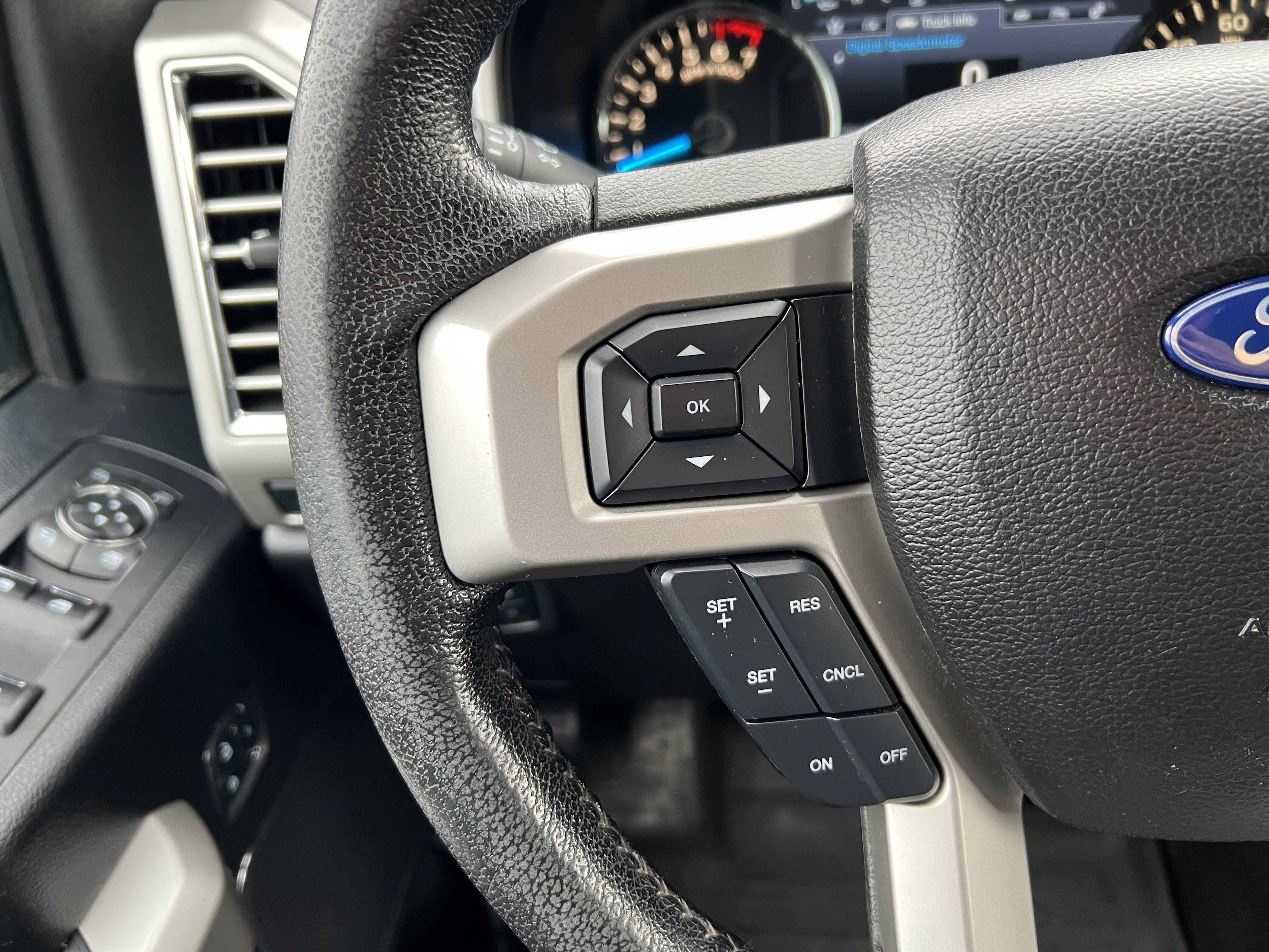 Used 2016 Ford F150 Lariat w/ Equipment Group 502A Luxury image 25