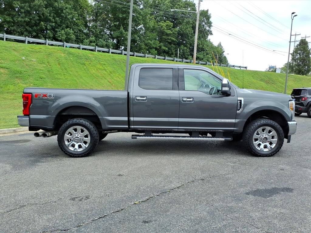 Used 2018 Ford F250 Lariat w/ Lariat Ultimate Package AWD/4WD image 2