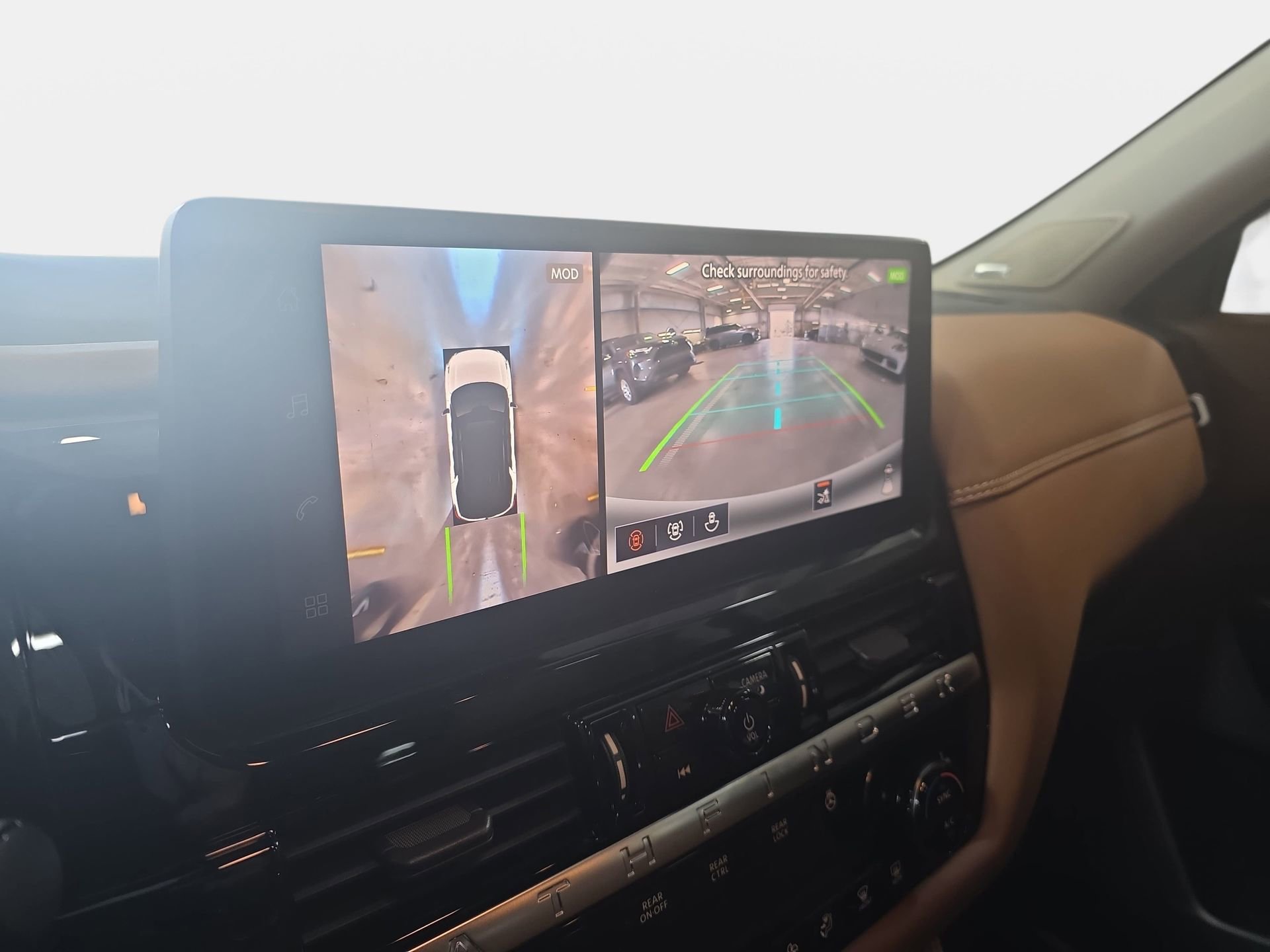 New 2026 Nissan Pathfinder Platinum image 23