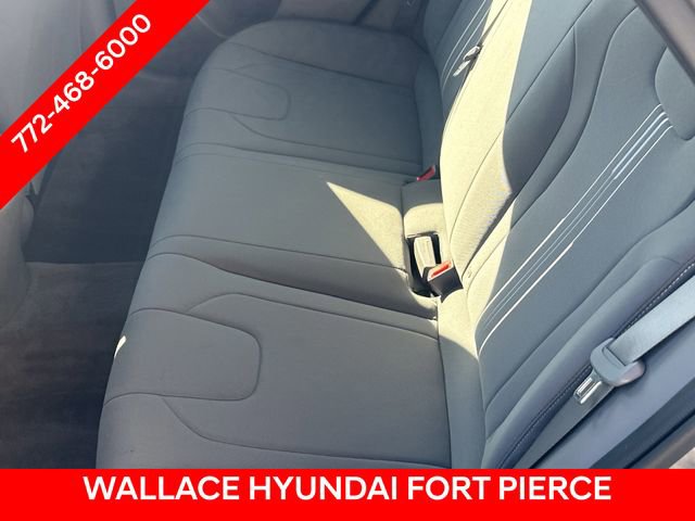 Used 2023 Hyundai Elantra SEL w/ Convenience Package image 13