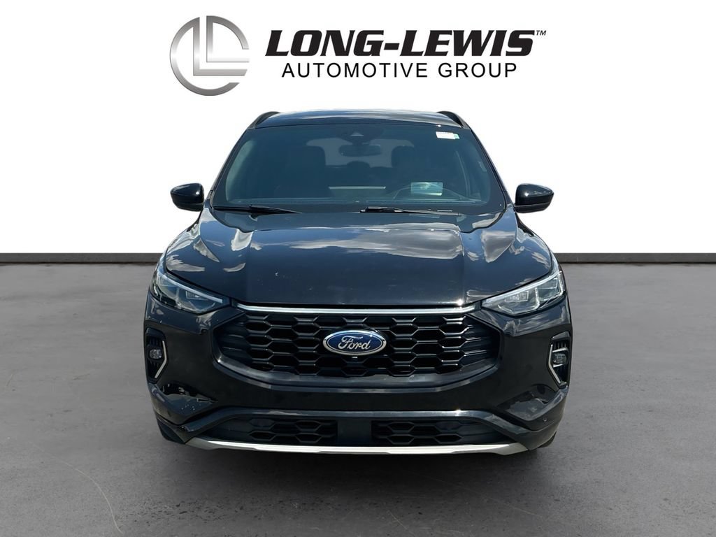 Certified 2023 Ford Escape ST-Line Elite w/ Premium Technology Package AWD/4WD image 11