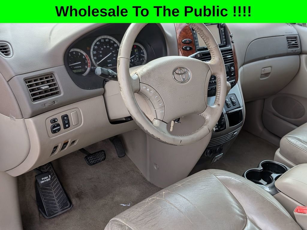 Used 2005 Toyota Sienna XLE image 26