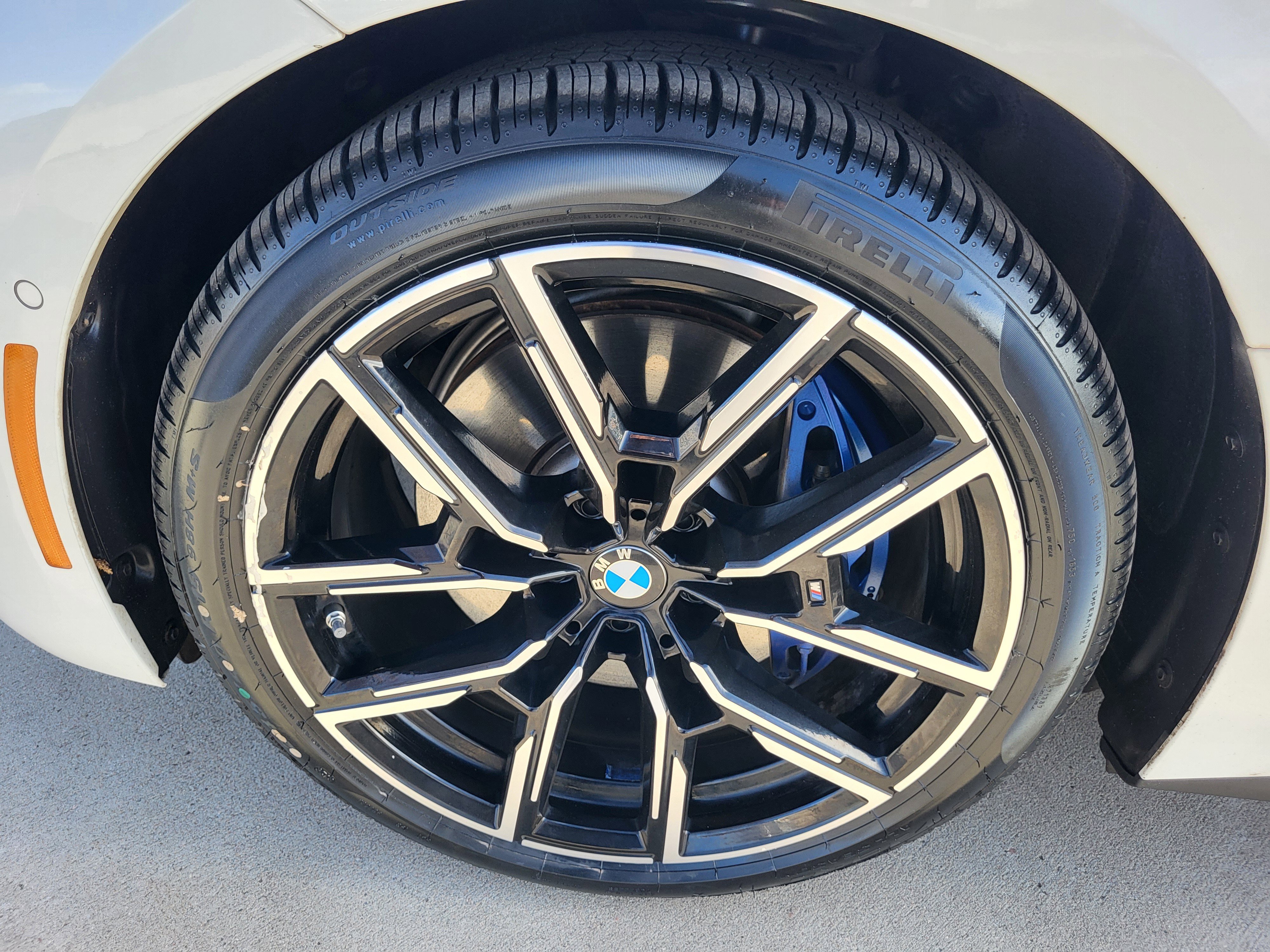 Used 2025 BMW i4 xDrive40i w/ M Sport Package image 15