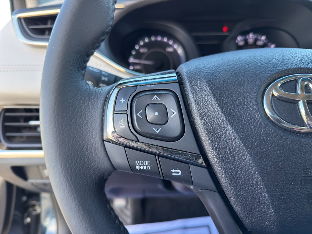 Used 2016 Toyota Avalon XLE Premium image 21