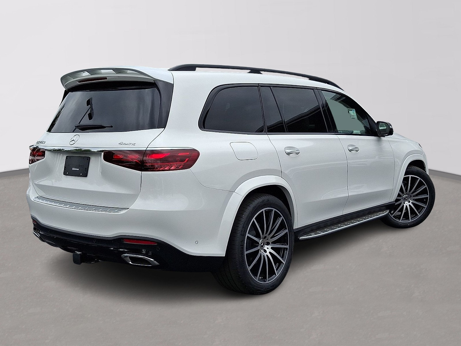 New 2026 Mercedes-Benz GLS 450 4MATIC image 4