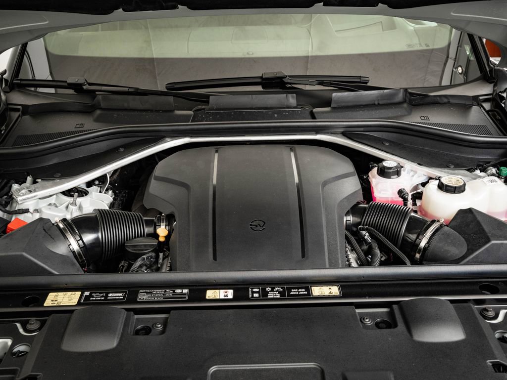 New 2026 Land Rover Range Rover Sport SV image 48