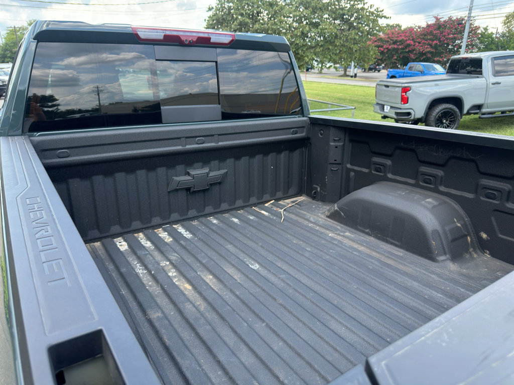 Used 2026 Chevrolet Silverado 1500 ZR2 w/ Dark Appearance Package AWD/4WD image 16