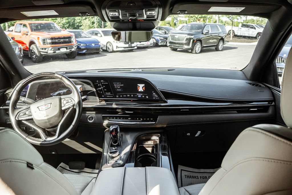 Used 2022 Cadillac Escalade Sport w/ Touring Package AWD/4WD image 8