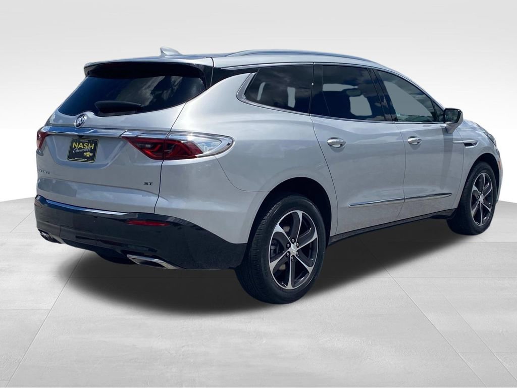 Used 2022 Buick Enclave Essence w/ Experience Buick Package image 3