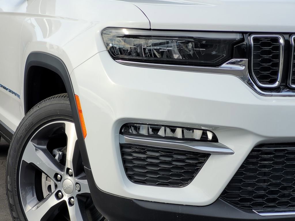 New 2024 Jeep Grand Cherokee Limited 4xe image 3
