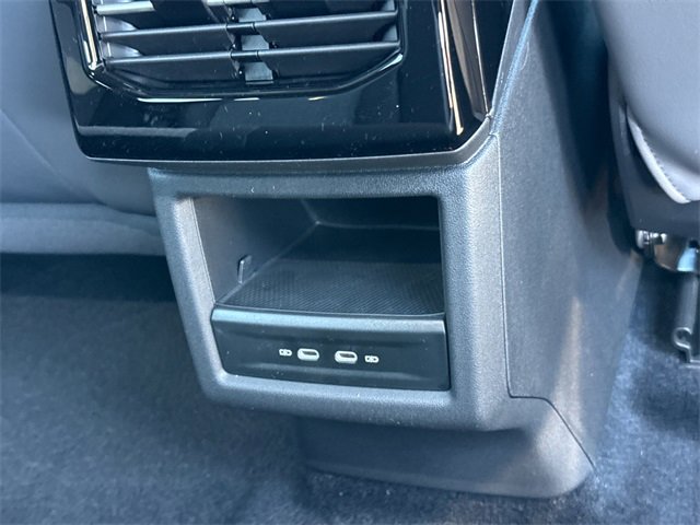 New 2026 Volkswagen ID.4 Pro image 17