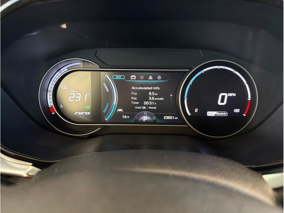 Used 2020 Kia Niro EX Premium w/ Cold Weather Package FWD image 16