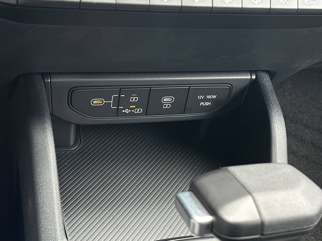 New 2026 Kia K4 FWD image 23