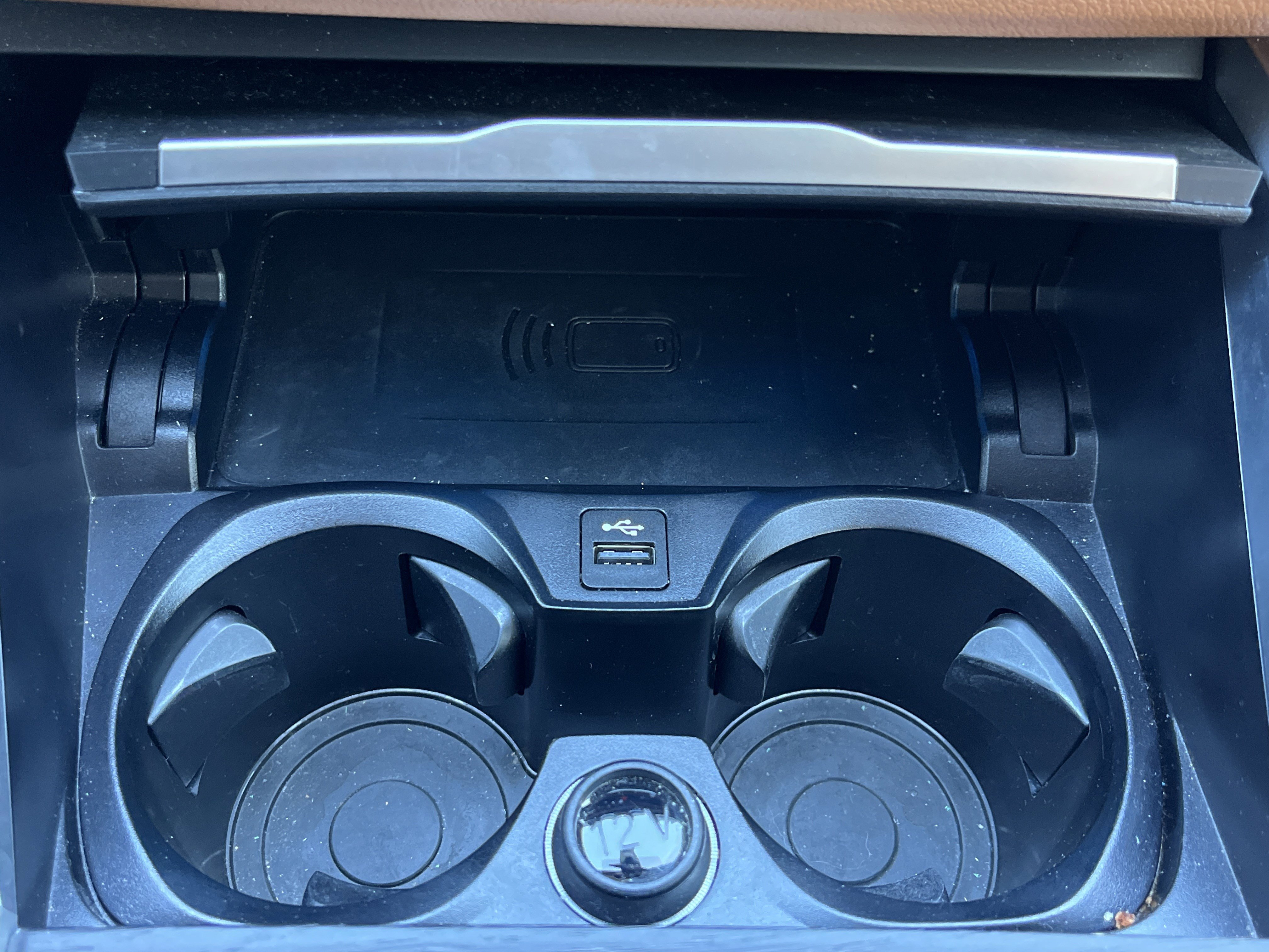 Used 2023 BMW i4 eDrive40 w/ M Sport Package image 7