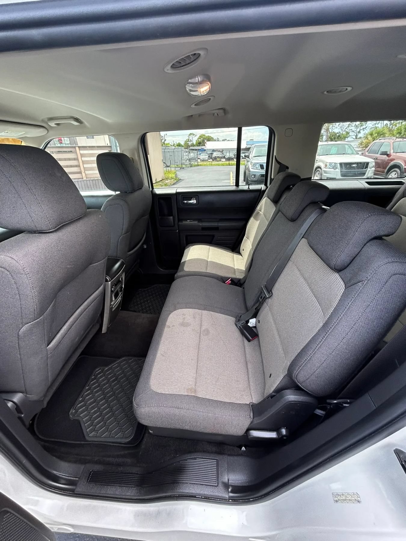 Used 2010 Ford Flex SE FWD image 20
