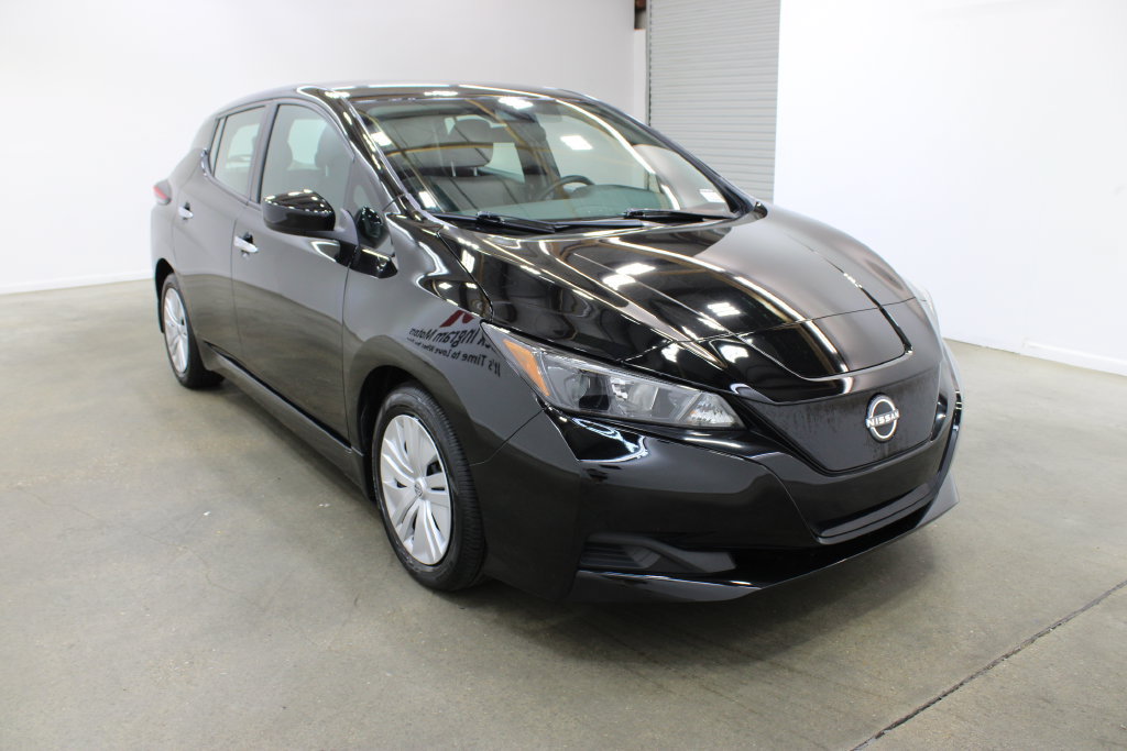 Used 2025 Nissan Leaf S FWD image 6