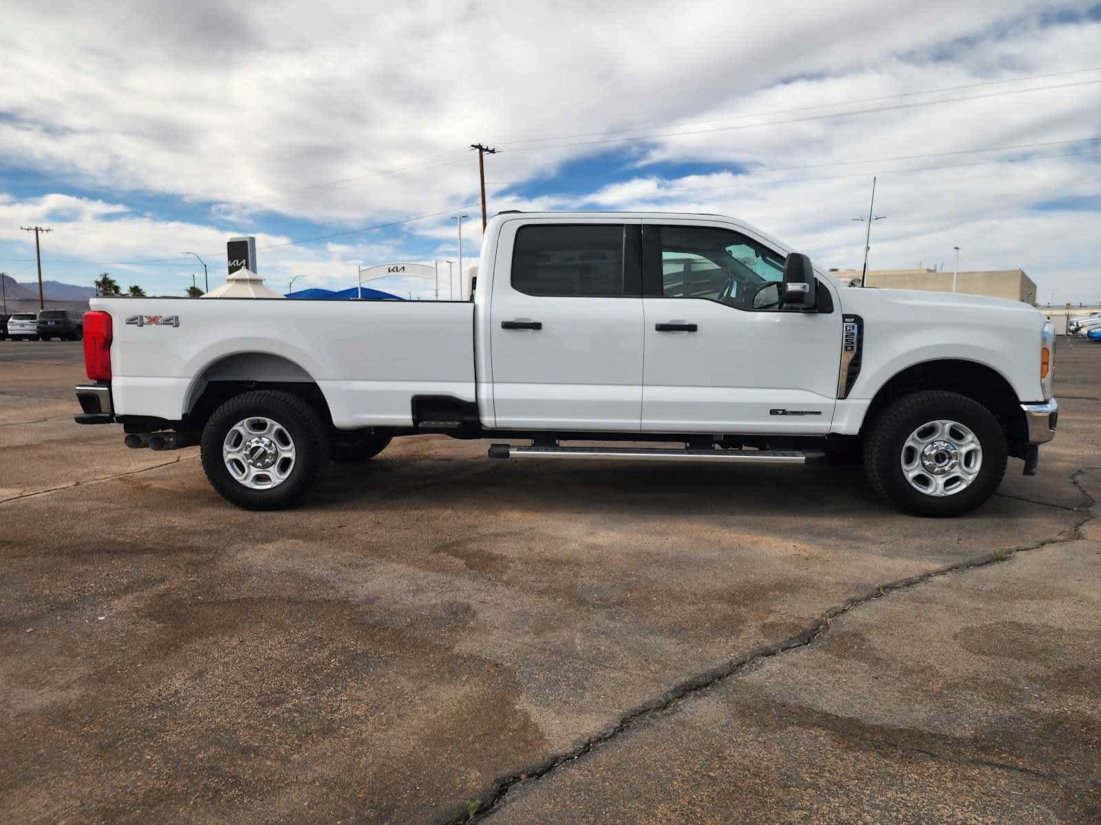 Used 2025 Ford F250 XLT AWD/4WD image 4