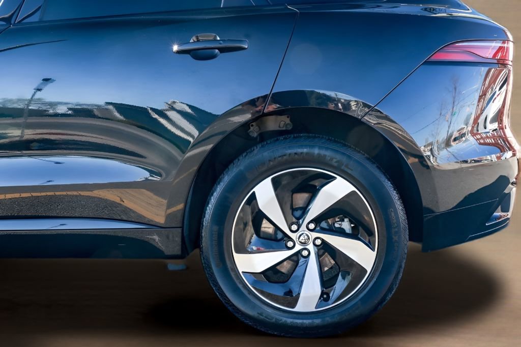 Used 2024 Jaguar F-PACE R-Dynamic S image 7