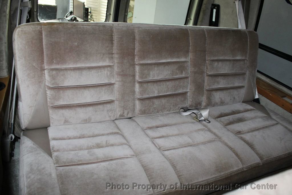 Used 2000 Ford E-150 and Econoline 150 image 17