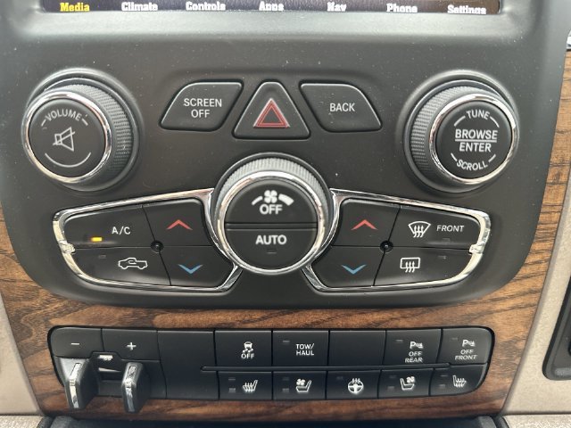Used 2018 RAM 1500 Laramie Longhorn w/ Longhorn Special Edition AWD/4WD image 26