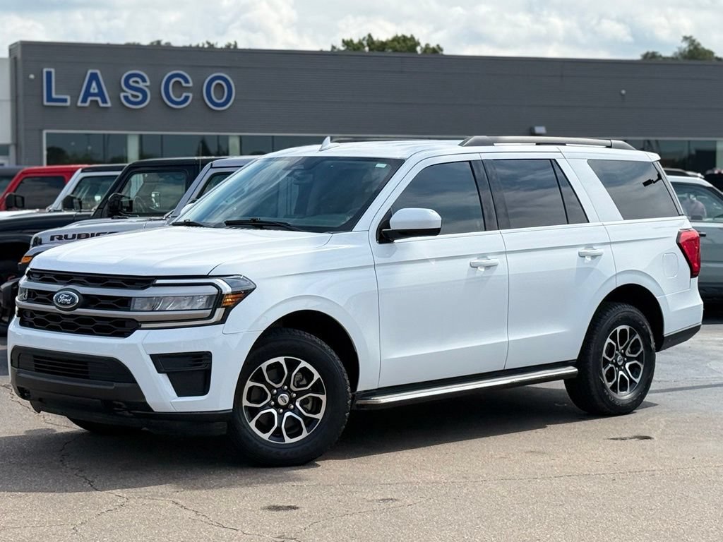 Certified 2023 Ford Expedition XLT AWD/4WD image 1