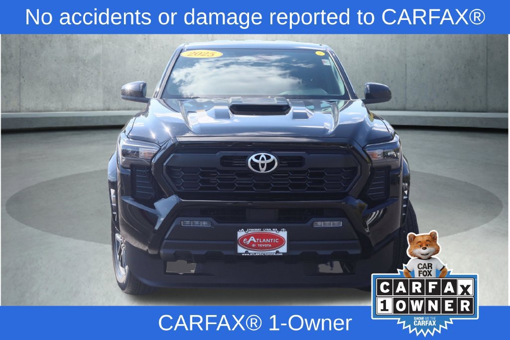 Used 2025 Toyota Tacoma TRD Sport AWD/4WD image 2