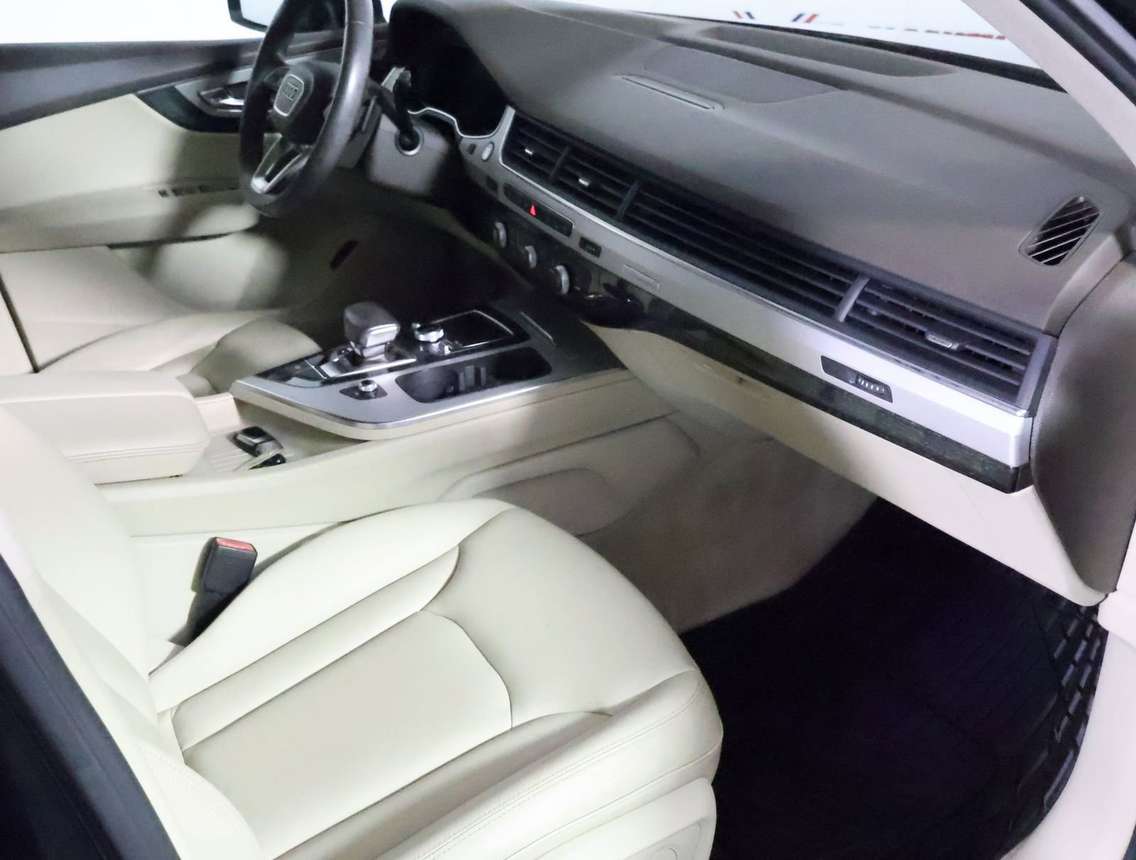 Used 2019 Audi Q7 2.0T Premium image 54