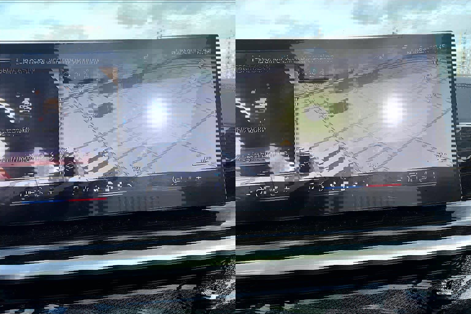 Used 2026 BMW X5 sDrive40i w/ Executive Package image 32