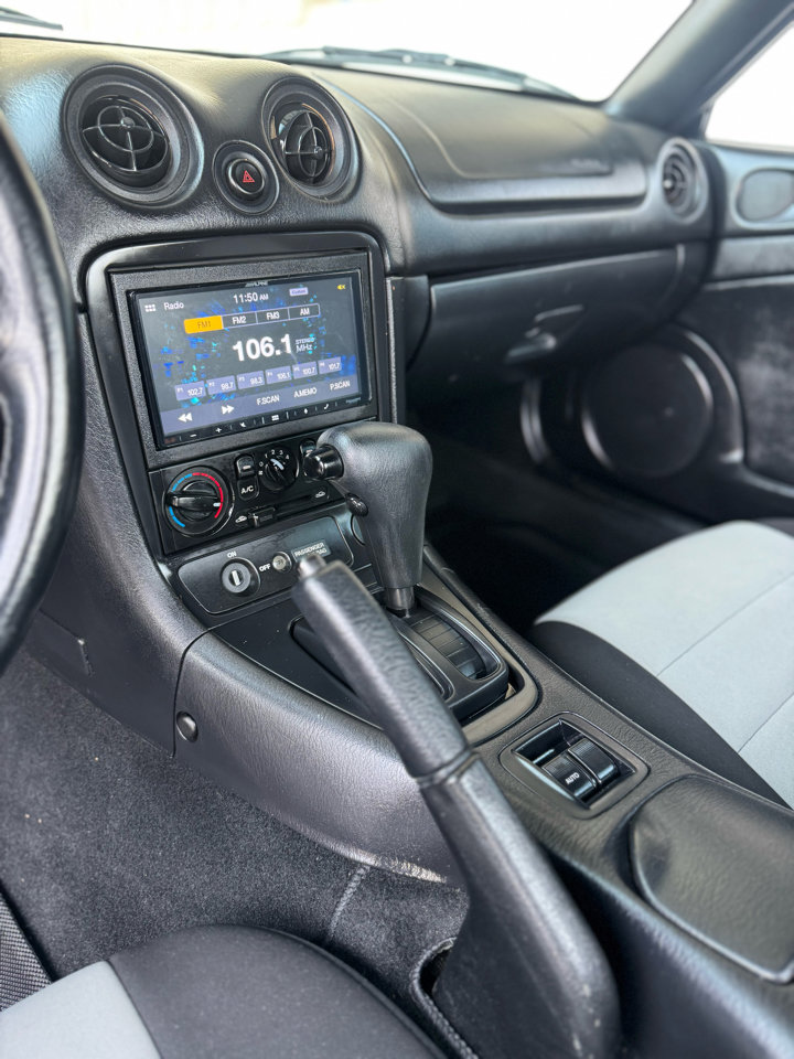 Used 2002 MAZDA MX-5 Miata image 20